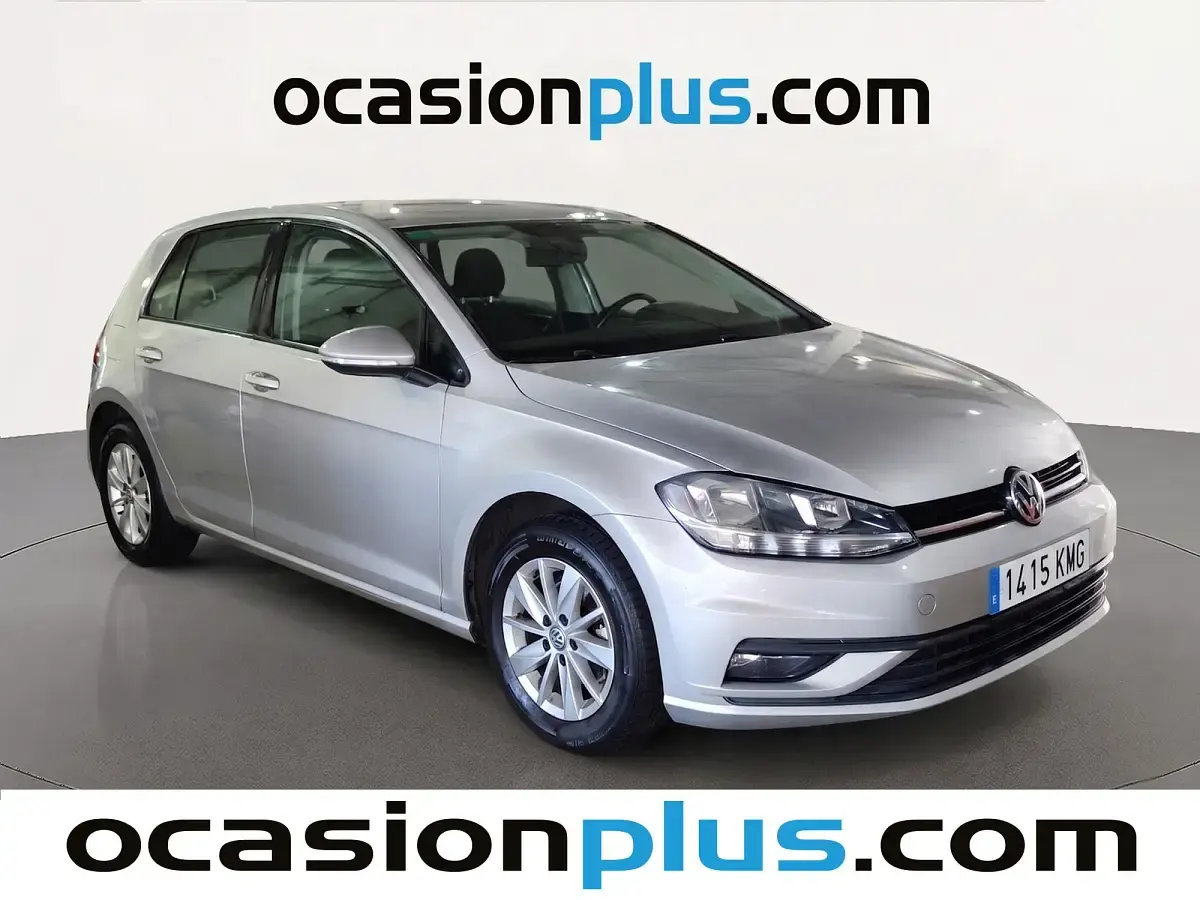 Usado VW Golf VII Business 110 CV (80 kW) 2018 Gris plata Utilitario