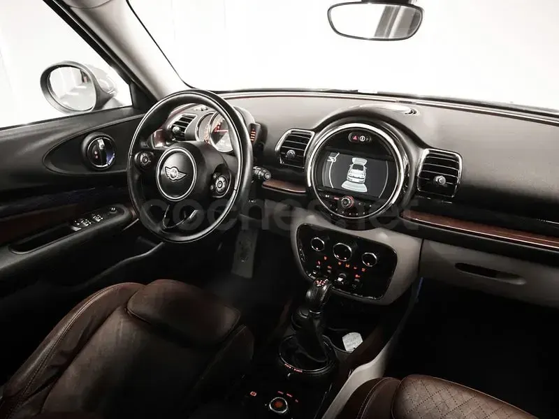 Usado Mini Cooper Clubman 136 CV (100 kW) 2016 Granate Familiar