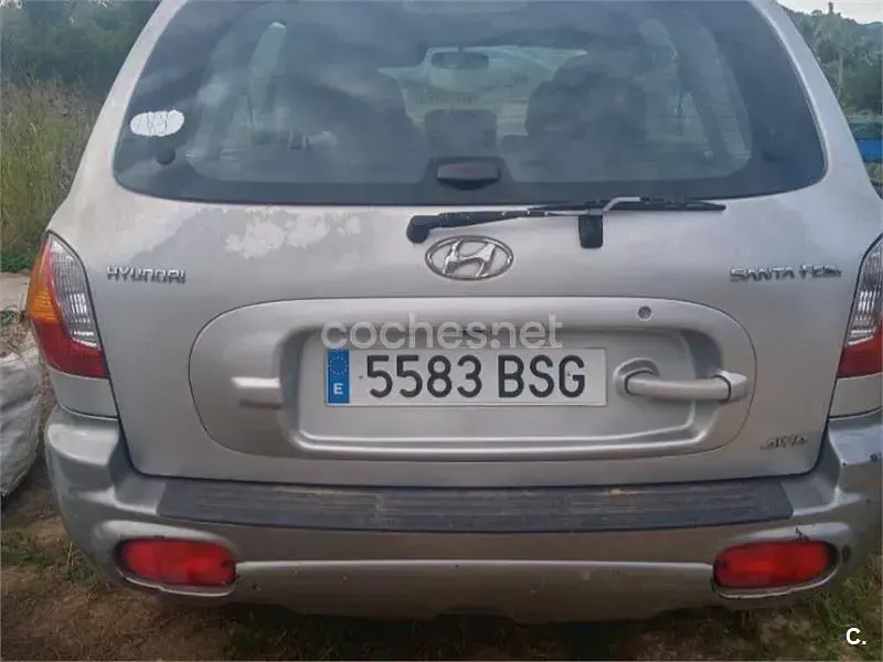 Usado Hyundai Santa Fe GLS 112 CV (82 kW) 2002 Gris / plata SUV