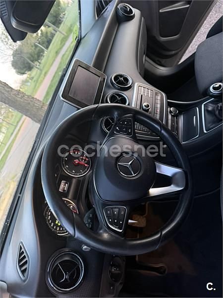 Usado Mercedes A180 Style 109 CV (80 kW) 2016 Gris / plata Berlina