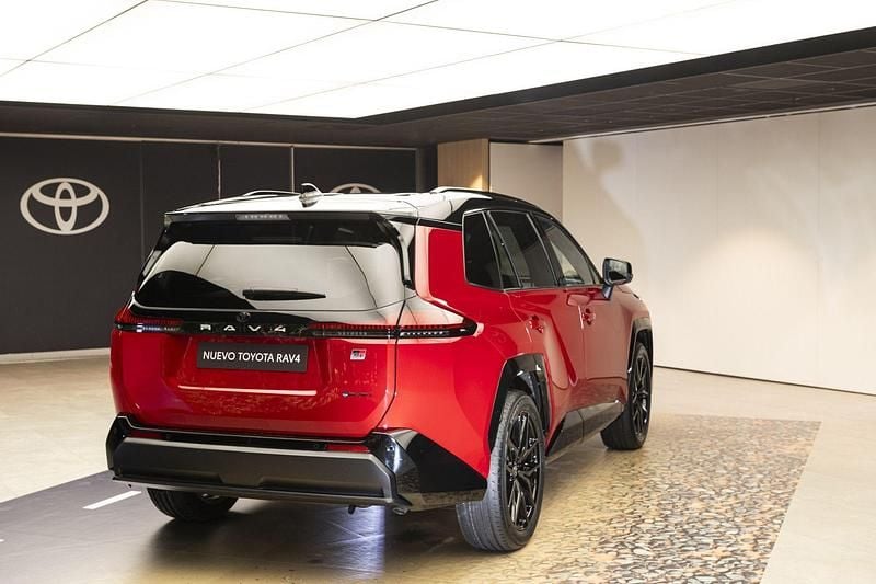 Nuevo Toyota RAV4 Hybrid Advance 183 CV (134 kW) 2026 Blanco SUV