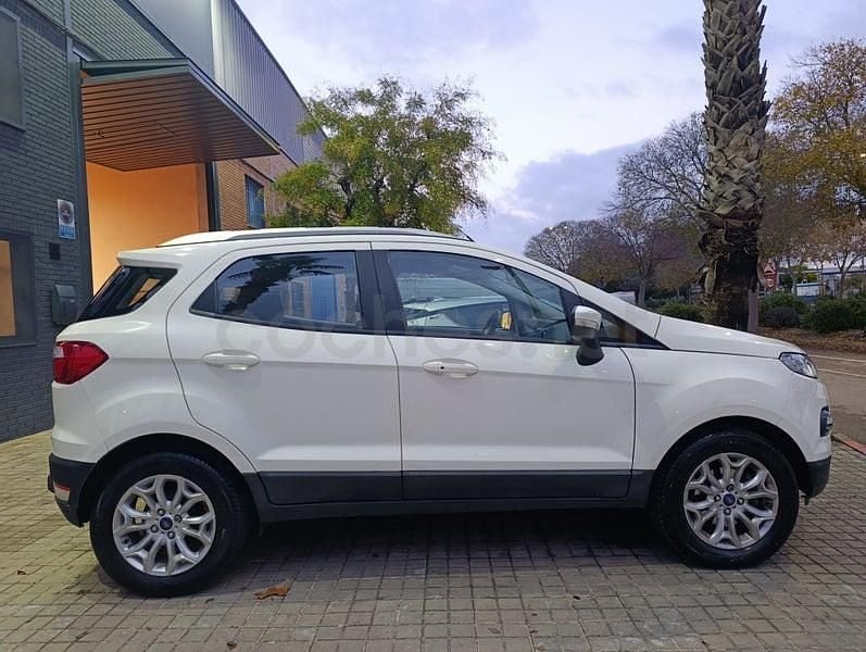 Usado Ford Ecosport Titanium 95 CV (69 kW) 2016 Blanco SUV