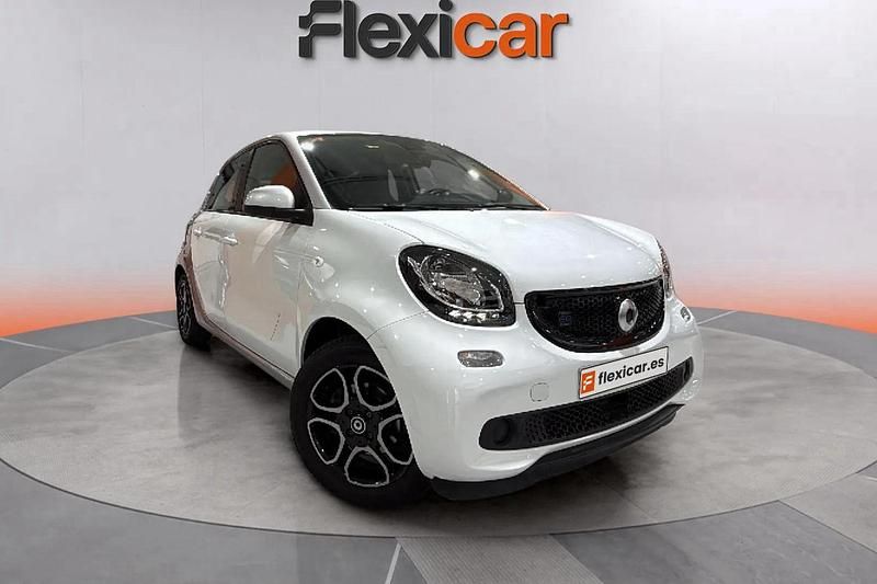 Blanco Usado 2018 Smart ForFour Electric Drive Utilitario | 11.690 € (Caro) - Imagen 1/4