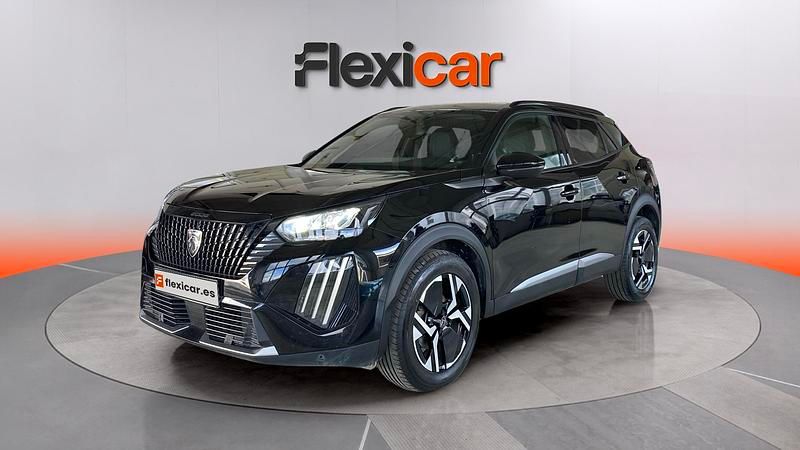Usado Peugeot 2008 Active 100 CV (73 kW) 2023 Negro SUV
