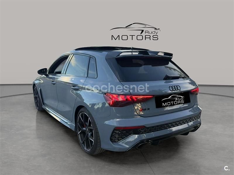 Usado Audi RS3 400 CV (294 kW) 2023 Gris / plata Berlina