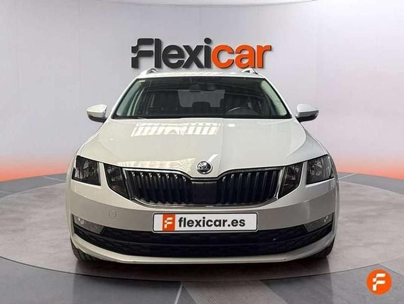 Usado Skoda Octavia Active 116 HP (85 kW) 2018 Branco Citadino