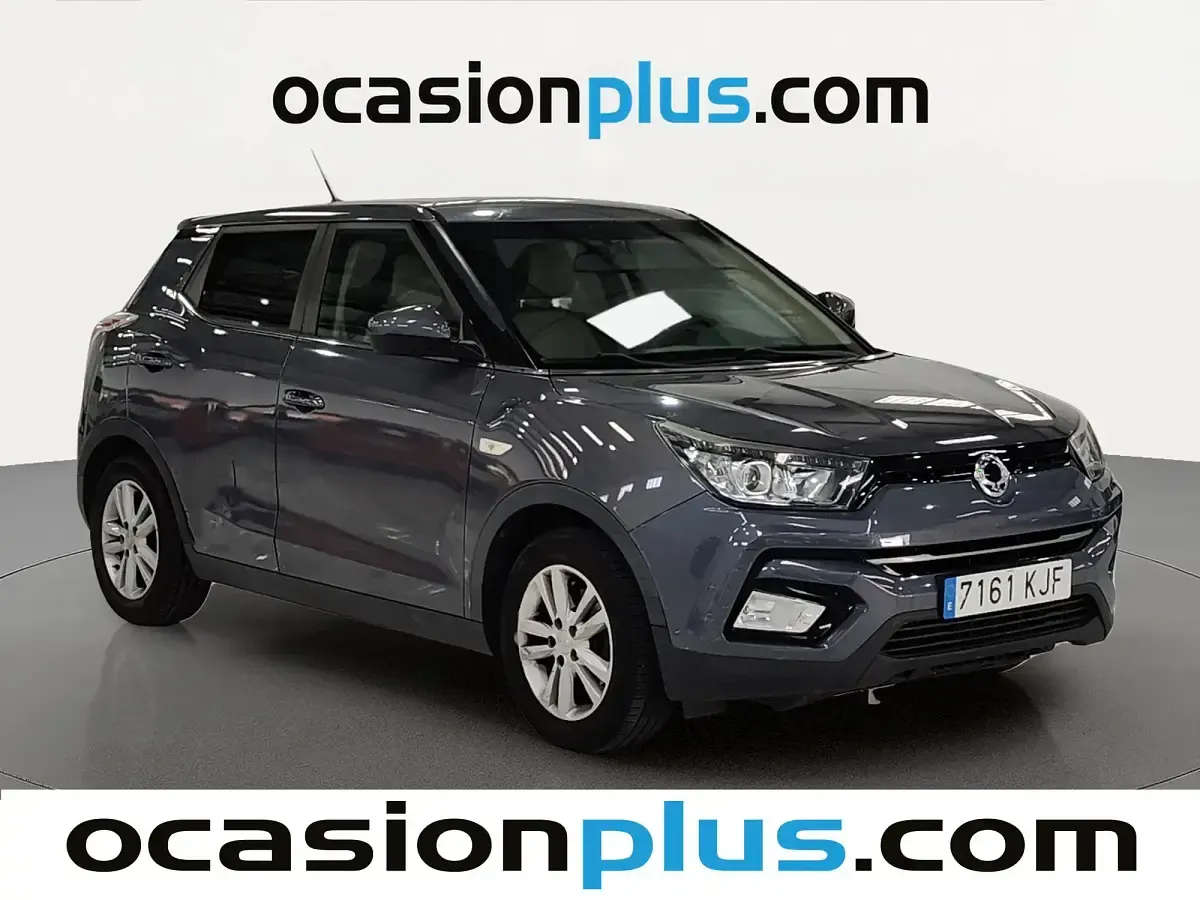 Usado SsangYong Tivoli 128 CV (94 kW) 2018 Gris SUV