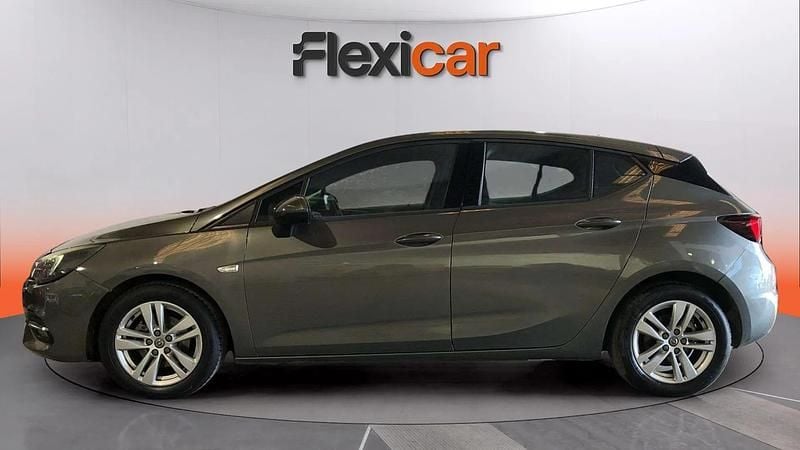 Usado Opel Astra Business Elegance 145 CV (106 kW) 2020 Gris Familiar