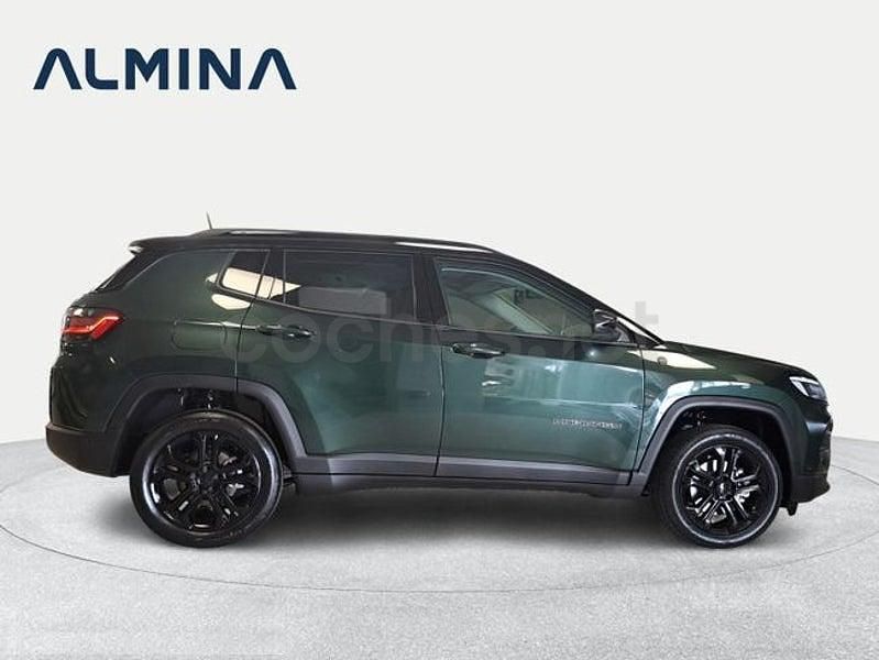 Usado Jeep Compass North 130 CV (95 kW) 2025 Verde SUV