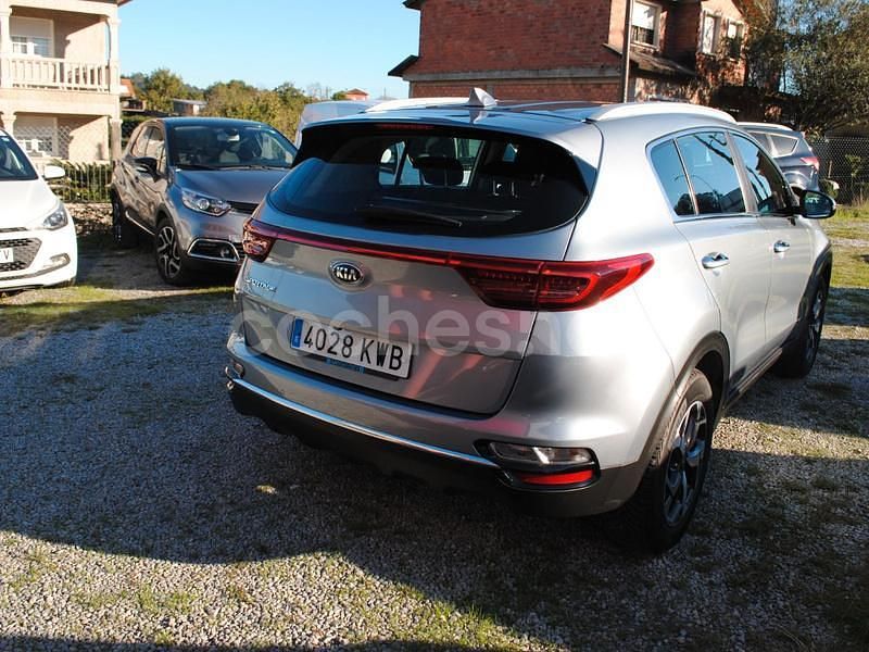 Usado Kia Sportage 136 CV (100 kW) 2019 Azul SUV