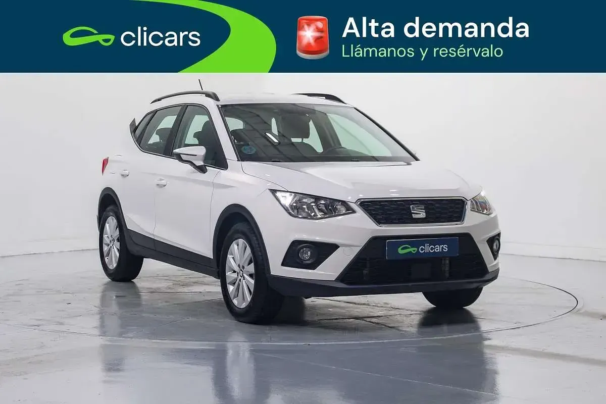 Usado Seat Arona Ecomotive 110 CV (80 kW) 2020 Blanco SUV
