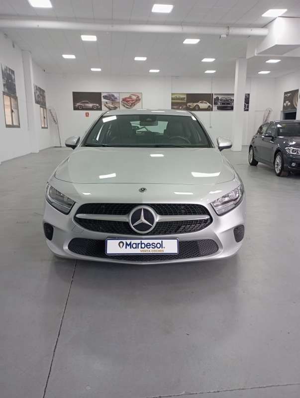 Plateado Usado 2020 Mercedes A180 Utilitario | 20.090 € (Super precio) - Imagen 1/4