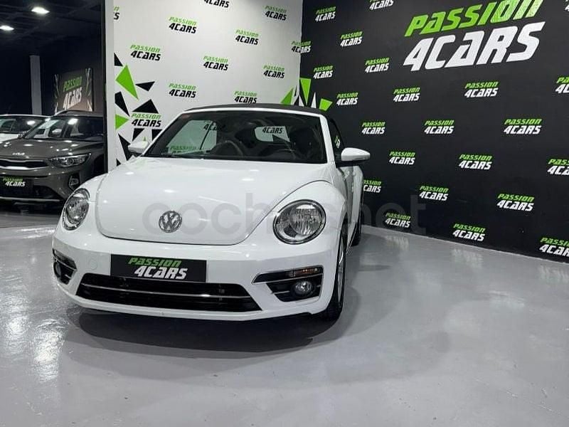 Usado VW Beetle Cabriolet Design 105 CV (77 kW) 2017 Blanco Descapotable