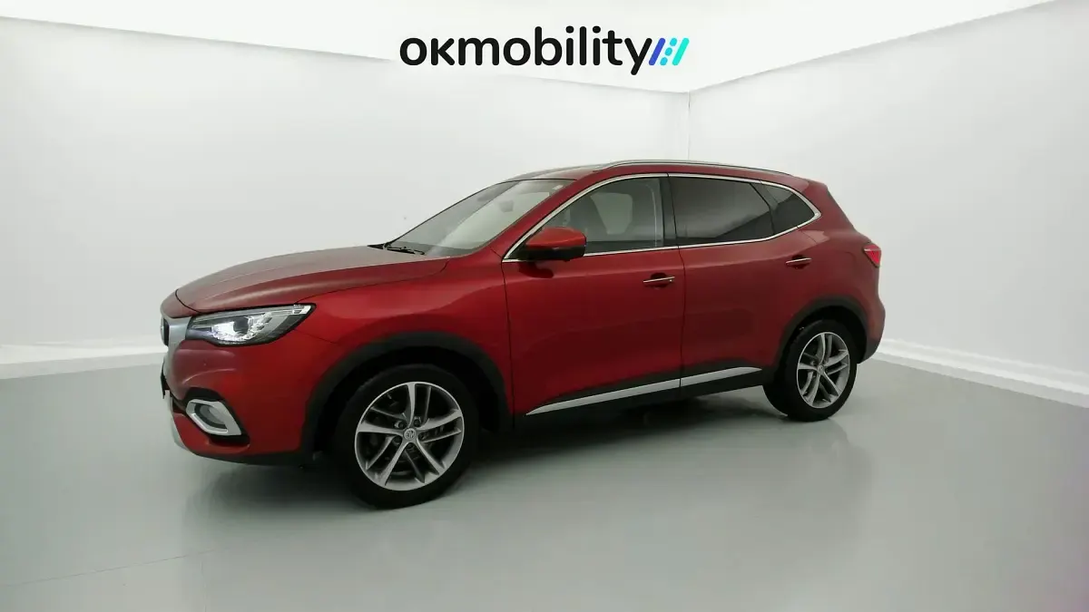 Usado MG HS Luxury 162 CV (119 kW) 2023 Diamond red  rsj SUV