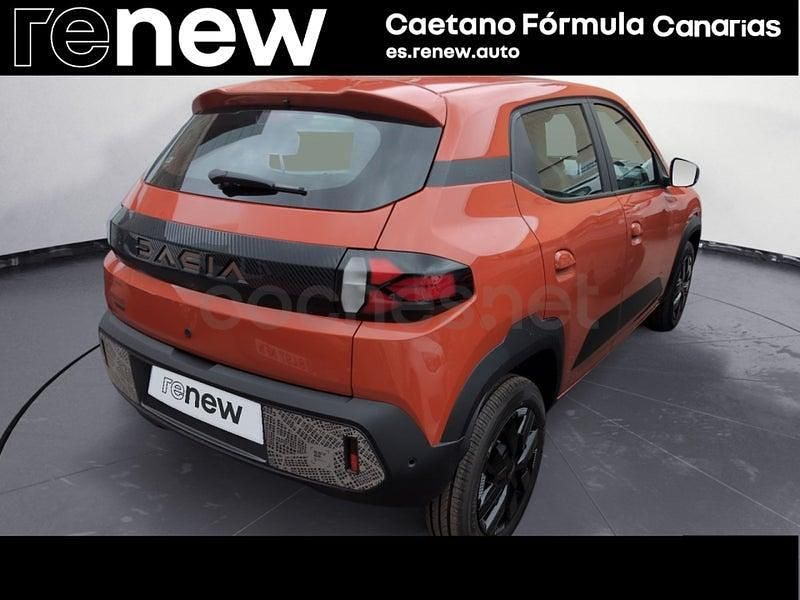 Begagnad Dacia Spring Extreme 47 kW (65 HK) 2025 Röd Halvkombi