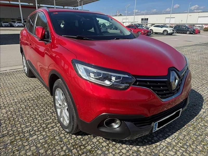 Usado Renault Kadjar Zen 131 CV (96 kW) 2017 Burdeos SUV
