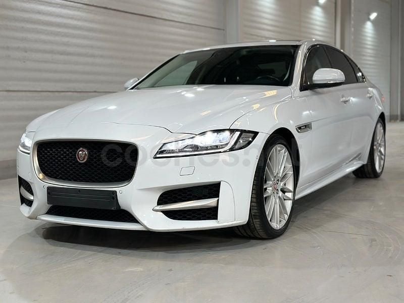 Usado Jaguar XF R-Sport 300 CV (220 kW) 2016 Blanco Berlina