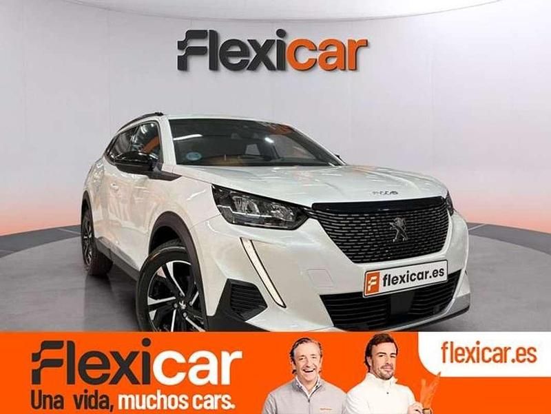 Usado Peugeot 2008 Allure 131 CV (96 kW) 2023 Blanco SUV