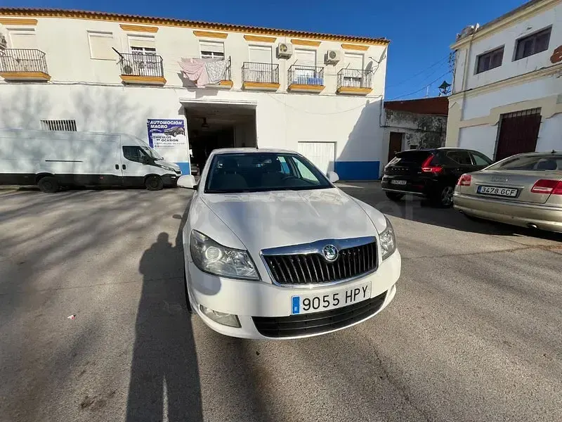 Usado Skoda Octavia Active 105 CV (77 kW) 2007 Blanco Berlina
