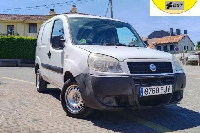 Usado 2006 Fiat Doblò Active Monovolumen | 3299 € - Imagen 1/4
