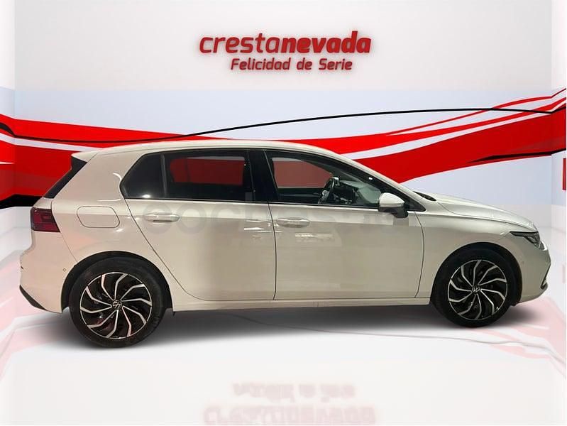 Usado VW Golf VIII Life 115 CV (84 kW) 2021 Blanco Berlina