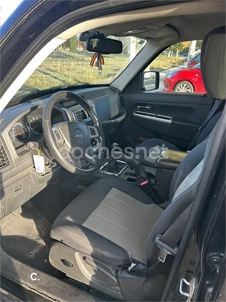 Usado Jeep Cherokee Limited 177 CV (130 kW) 2010 Negro SUV