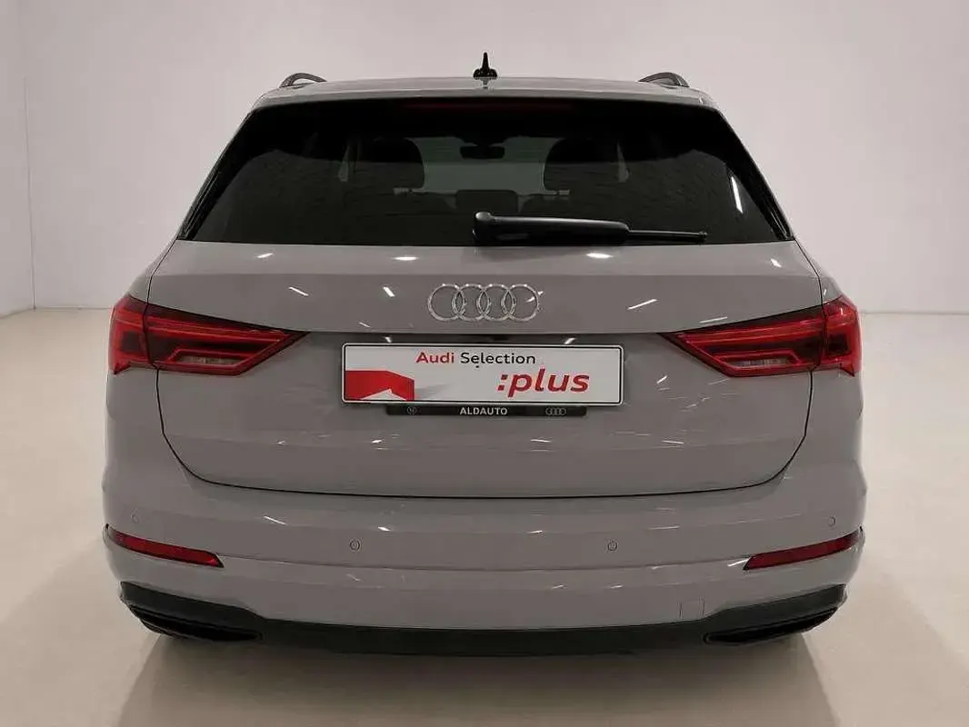 Usado Audi Q3 Advanced 150 CV (110 kW) 2025 Gris SUV