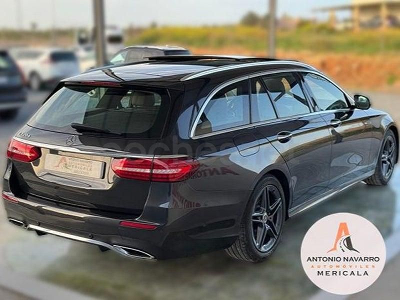 Usado Mercedes E220 194 CV (142 kW) 2021 Negro Familiar