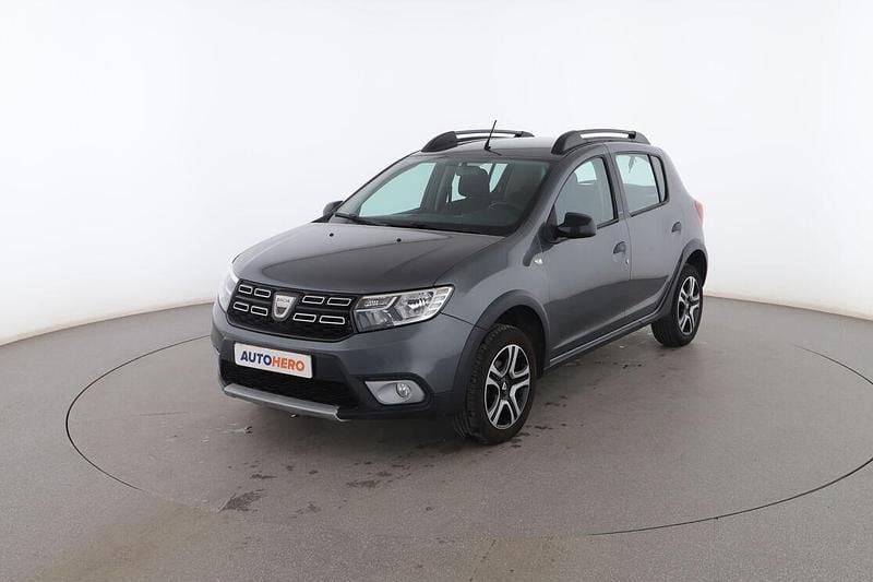 Gris Usado 2018 Dacia Sandero Utilitario | 11.499 € (Precio justo) - Imagen 1/3