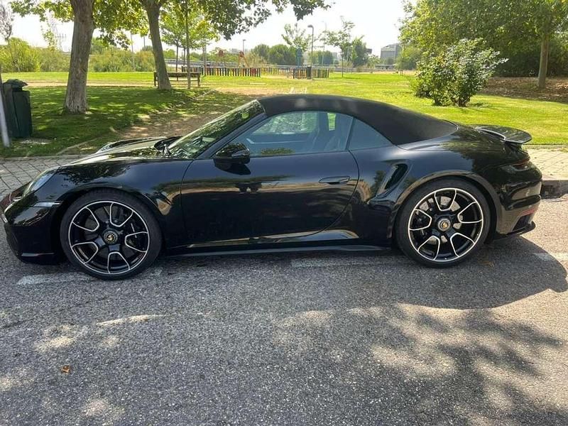 Usado Porsche 992 650 CV (478 kW) 2022 Negro Descapotable