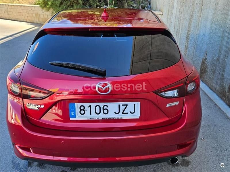 Usado Mazda 3 Style 105 CV (77 kW) 2017 Rojo Berlina