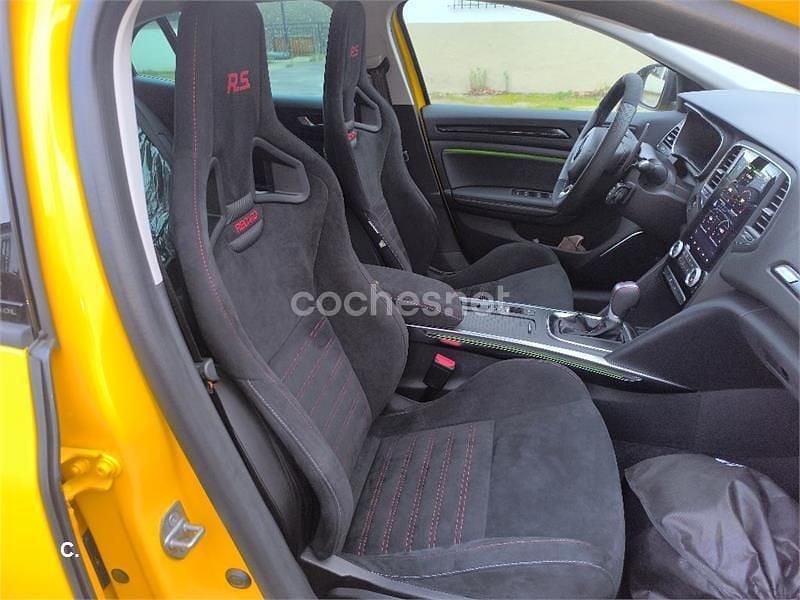 Usado Renault Mégane IV R.S. 301 CV (221 kW) 2024 Amarillo Berlina