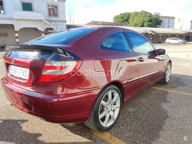 Granate Usado 2005 Mercedes C200 Sport Edition Berlina | 4500 € (Buen precio) - Imagen 1/4