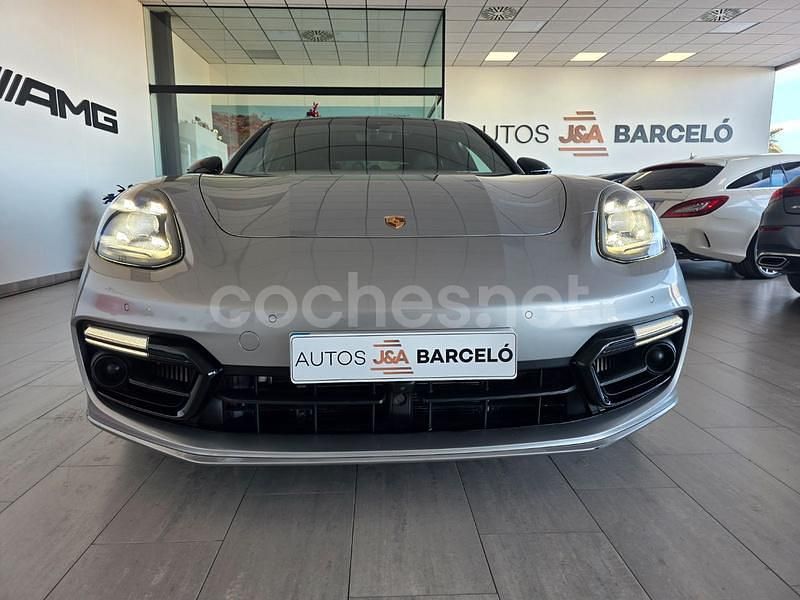 Usado Porsche Panamera Turbo S Executive 700 CV (514 kW) 2021 Gris / plata Berlina