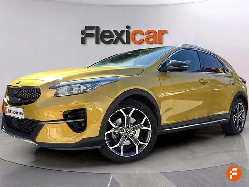 Usado Kia XCeed 140 CV (102 kW) 2020 Amarillo SUV