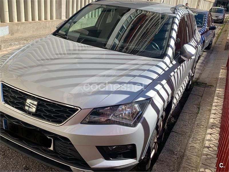 Usado Seat Ateca Style 115 CV (84 kW) 2017 Gris / plata SUV
