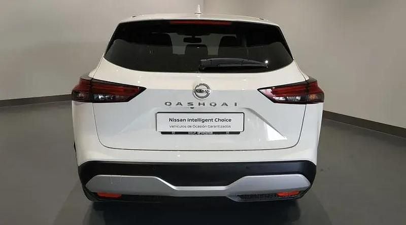 Usado Nissan Qashqai N-Connecta 158 CV (116 kW) 2023 Sapporo white (sólido) SUV