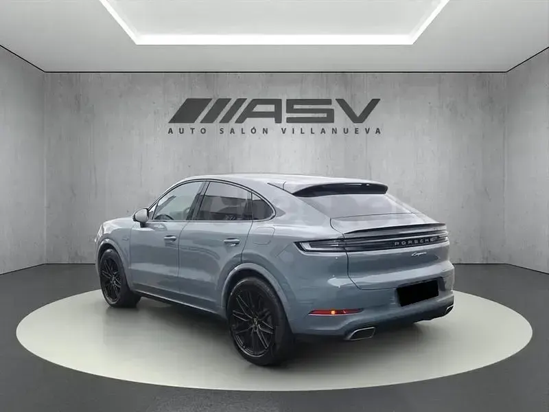 Usado Porsche Cayenne 470 CV (345 kW) 2024 Gris / plata SUV