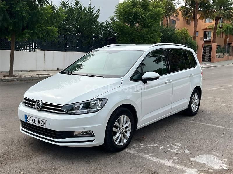 Blanco Usado 2017 VW Touran Advance Monovolumen | 10.490 € (Super precio) - Imagen 1/4