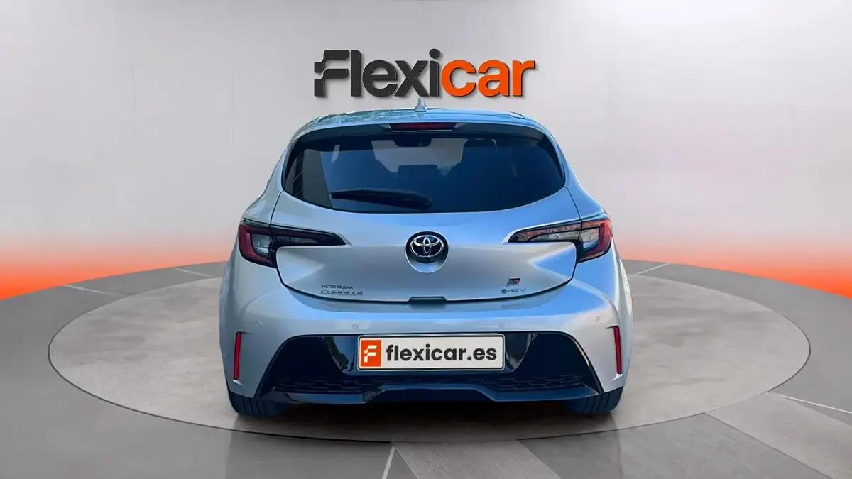Nuevo Toyota Corolla Plus 140 CV (102 kW) 2026 Gris Berlina