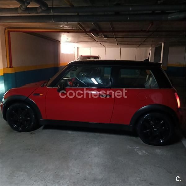 Usado Mini Cooper 115 CV (84 kW) 2005 Rojo Utilitario