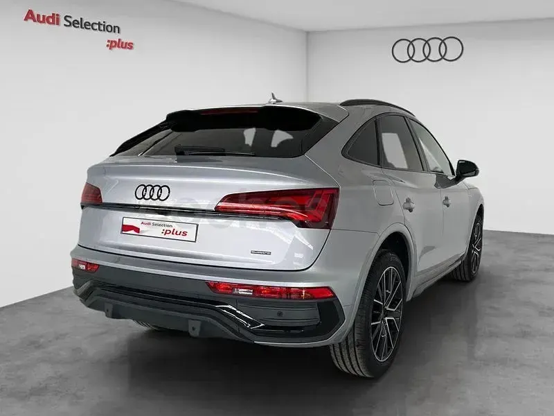 Usado Audi Q5 Sportback 204 CV (150 kW) 2025 Gris / plata SUV