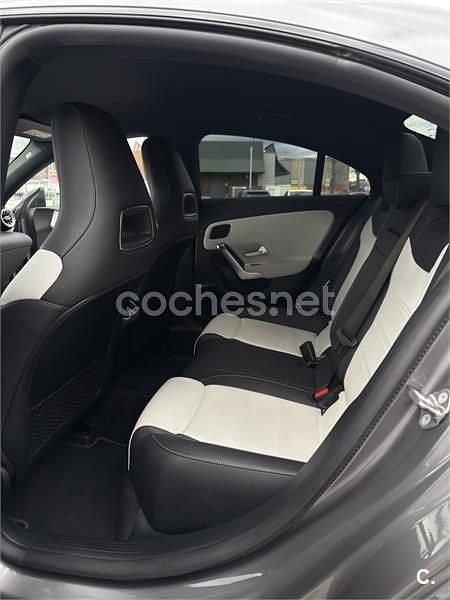 Usado Mercedes CLA180 136 CV (100 kW) 2020 Gris / plata Berlina