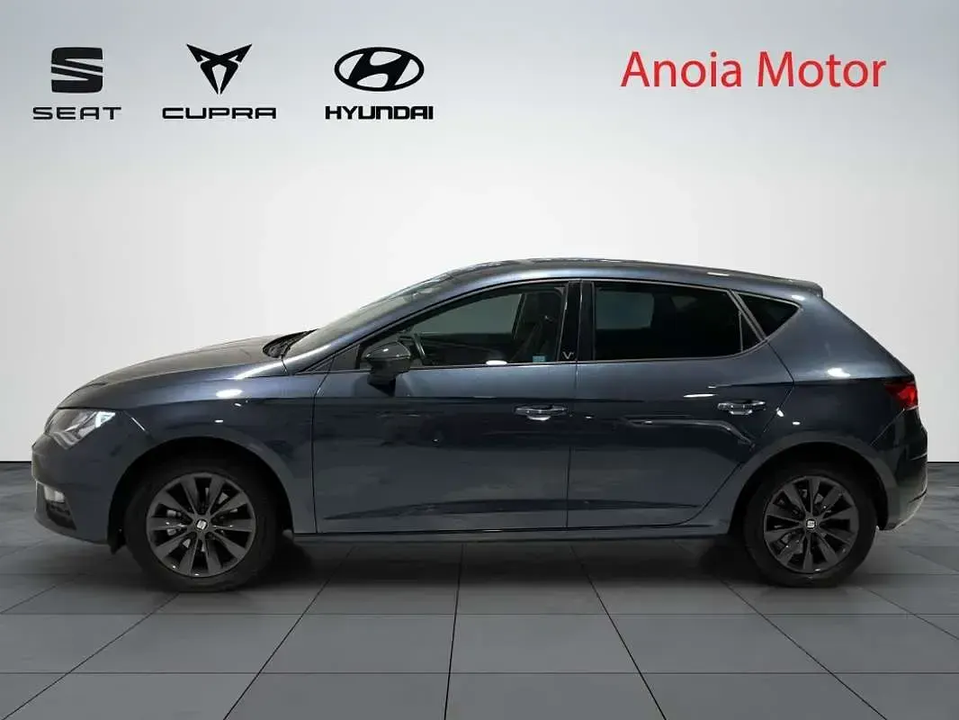 Usado Seat Leon ST Style 116 CV (85 kW) 2019 Gris Familiar