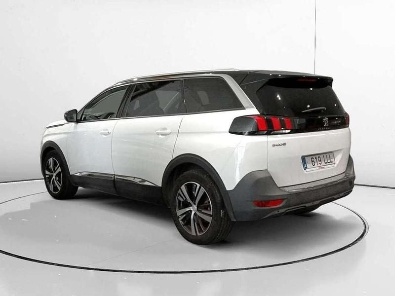 Usado Peugeot 5008 Allure 132 CV (97 kW) 2020 Blanco SUV