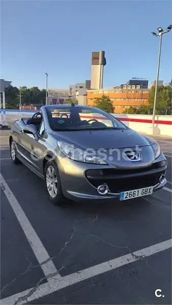 Usado Peugeot 207 CC 120 CV (88 kW) 2008 Gris / plata Descapotable