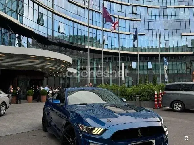 Usado Ford Mustang Fastback 290 CV (213 kW) 2020 Azul Coupe