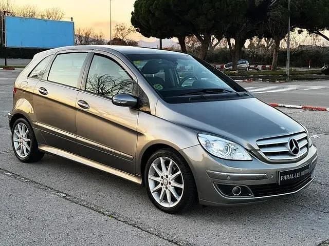 Używany Mercedes B200 140 KM (102 kW) 2008 Minivan