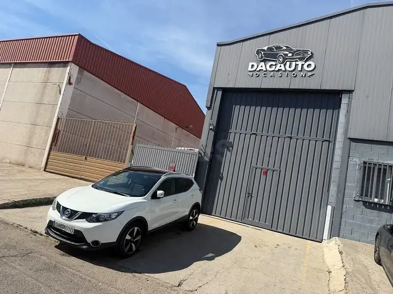 Usado Nissan Qashqai Tekna 115 CV (84 kW) 2015 Blanco SUV