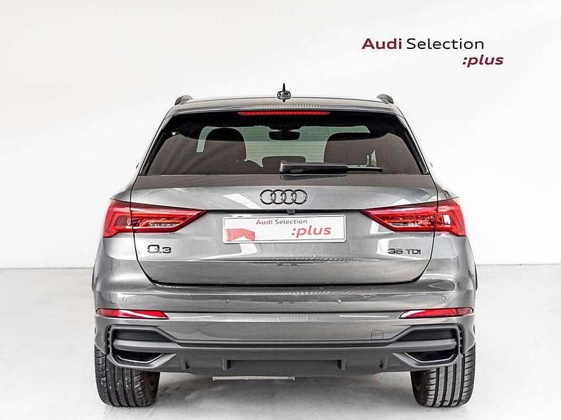 Usado Audi Q3 Ambiente 150 CV (110 kW) 2025 Gris SUV